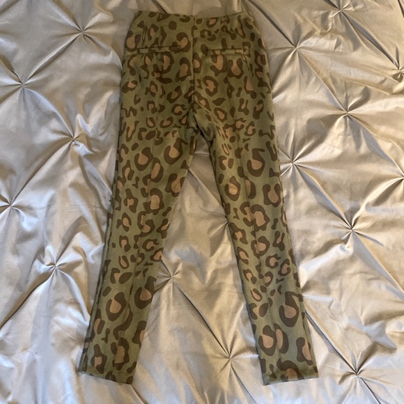 Anthropologie Maeve skinny leopard print pants sz 0 - Picture 5 of 7